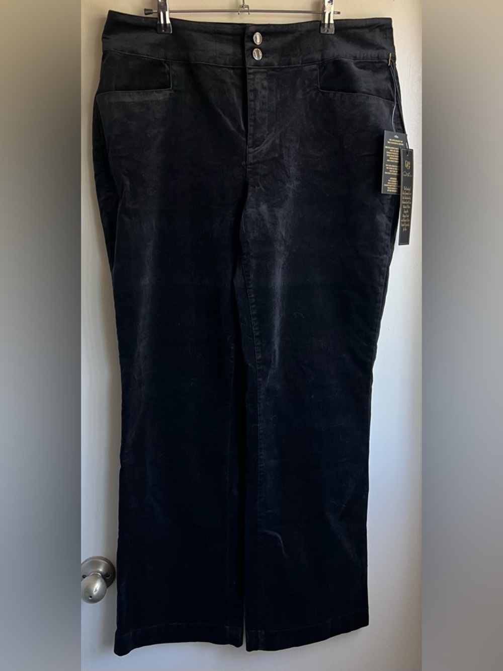 NWOT DG2 Pants - Classic Straight Fit